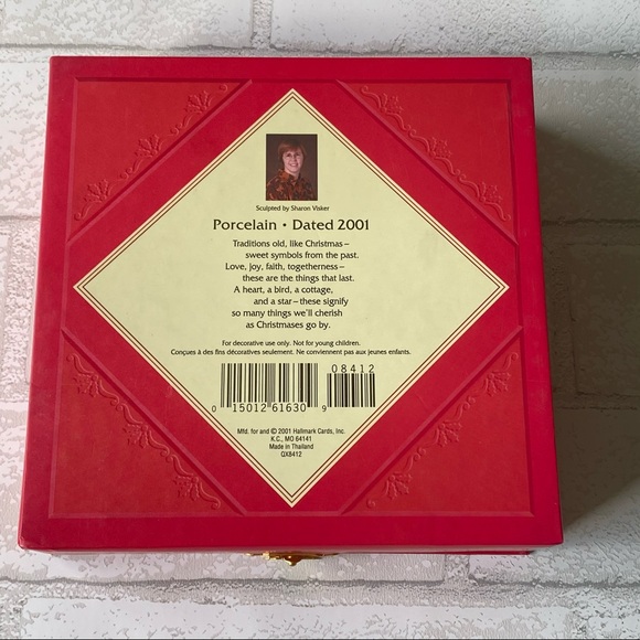 2001 Hallmark Keepsake Ornaments - Picture 9 of 10